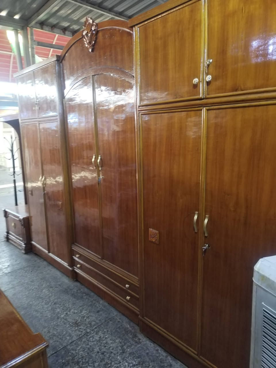 غرفه نوم للبيع بغداد الجديدة *********** حيدر
