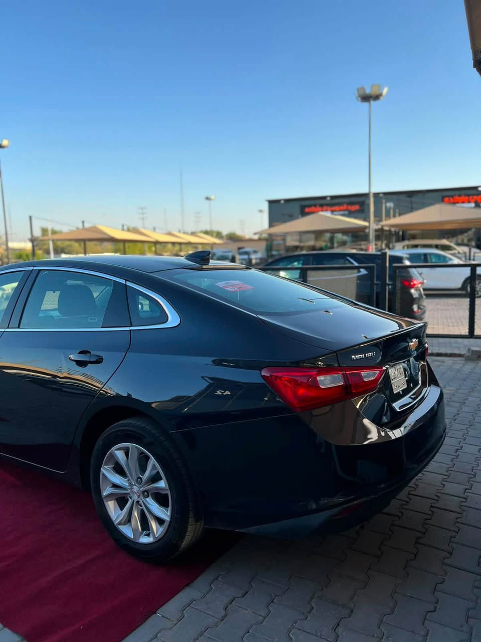 ماليبو LT • ٢٠٢٣ • بنيد وباب سطحي
