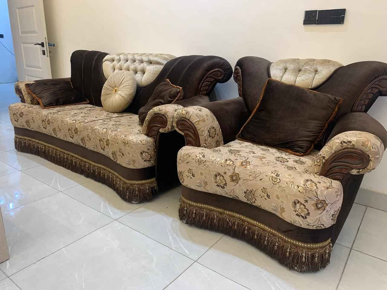 ١٠ مقاعد • نضيف • بعقوبة