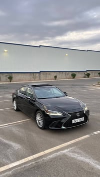 لكزز ES350 • ٢٠٢١ • رقم دهوك