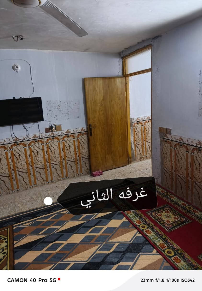 السلام عليكم بيت بالحميديه للبيع المساحه 135 متر البيت يحتوي على وجهين يعني يشتغل على فرعين بي ست غرف مع الاستقبال علما البيت تعمير جديد كله جديد يعني بيبان كهرباء ماي مجاري كاشي الله شاهد كله جديد البيت بالحميديه شارع السبيس يم كراج ابو ايه البيت طابقين للاستفسار الاتصال ‏‪‏‪***********‬‏
