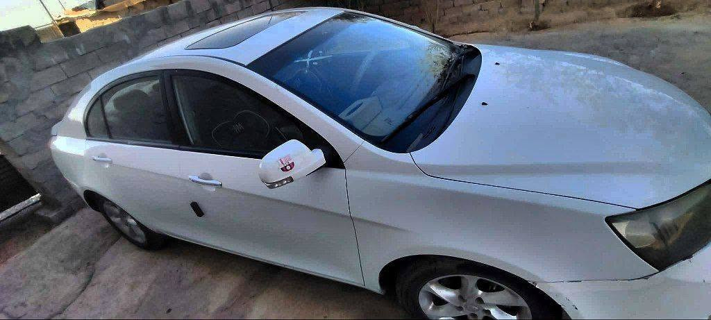 سلام عليكم اخواني هذا سياره اميكرام محرك 1800 موديل 2013  تبريد شغال اي سياره مراوسه او فرق يرهم  رقم نينوى مكاني موصل
 
*********** اسيأ
