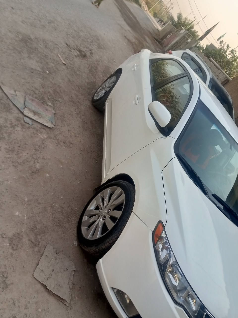 سيراتو 12 خليجيه  
محرك كير تبريد مكفولات 
صبغ حزام 
ضرر جاملغ امامي فقط 
السعر 80
الحله
***********
