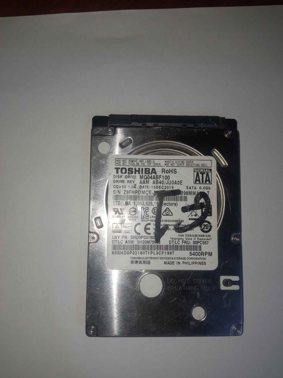 هارد hdd سعة 1Tتيره مستعمل ل6 اشهر فقط لتواصل *********** السعر 30 وبي مجال Singapore
