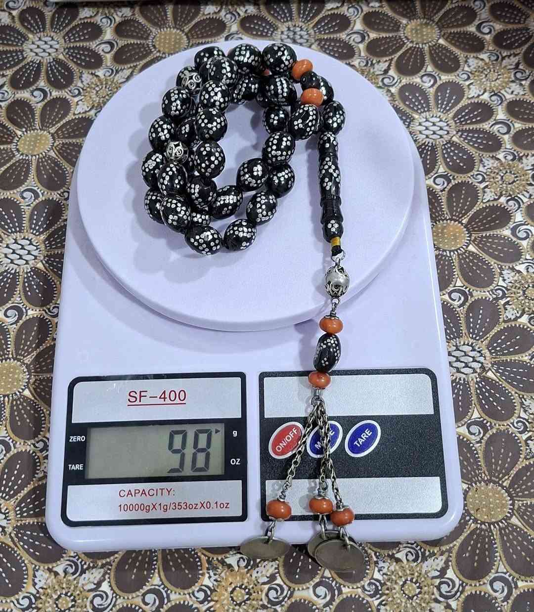 يا الله … 🌹
يسر حجازي قديم 📿
العدد ( 41 ) خرزه دك زنجيل ورده نضافه تامه…
فواصل مرجان وفواصل فضه 
كركوشه فضه انتيك  مع مرجان اصلي بلكركوشة 
… وزن صافي السبحه ( 98 )  غرام… 

ملاحظة ابيع شرط يسر حجازي قديم خلاف الكلام ترجع 

الشراي فقط يتواصل خاص ... 
ما راوس بيع فقط احبتي الغالين ...

 تواصل واتساب او على رقم ***********..
يوجد توصيل كافه محافظات العراق. 🚛...
