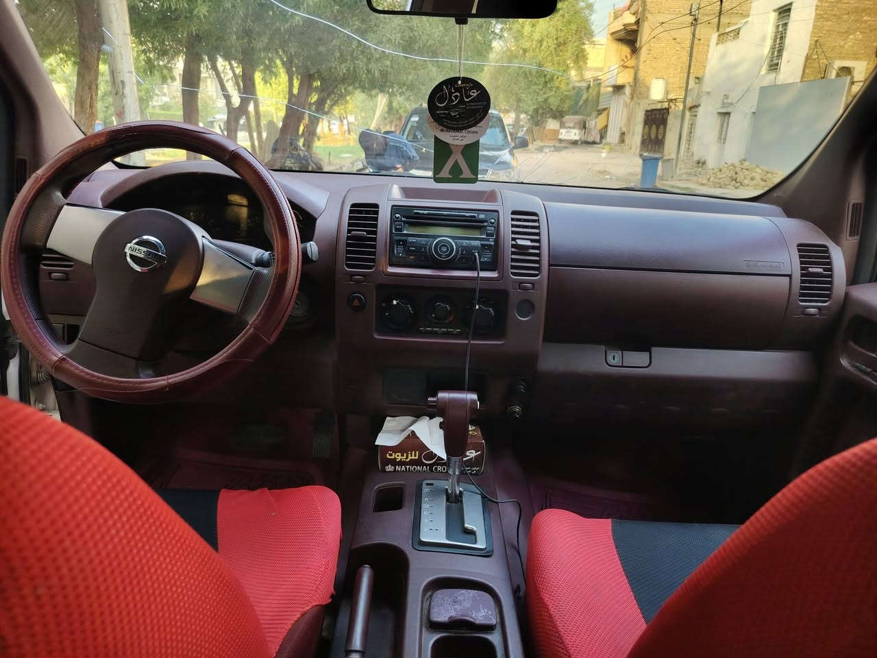نيفارا ٢٠١٥ رقم بغداد دولي بأسمي خليجي فول مواصفات داخله هزه استخدام شخصي سنتر لوك تبريد تدفئه على وضع الشركه  مكفولات مكينه وكير حساسات منظومه سرقه صدر جديد مغلفه جلد ماشيه ١٦٤ استخدام شخصي مصبوغه عام أثر جراد شويه لسعر... ١١٠.....*********** مكاني بغداد الغزاليه ٠٠
