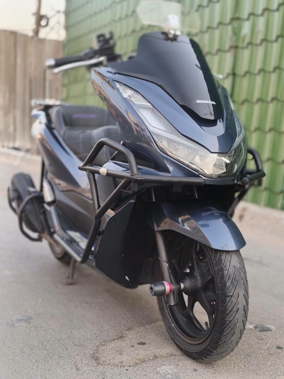 شباب بي سي اكس جيل رابع دراجه مكفوله مكينه وكفر دراجه دراجه مال معرض تخم تاير جديد حساسات كله شغاله ماشيه 22مكينه 150رقم ***********
