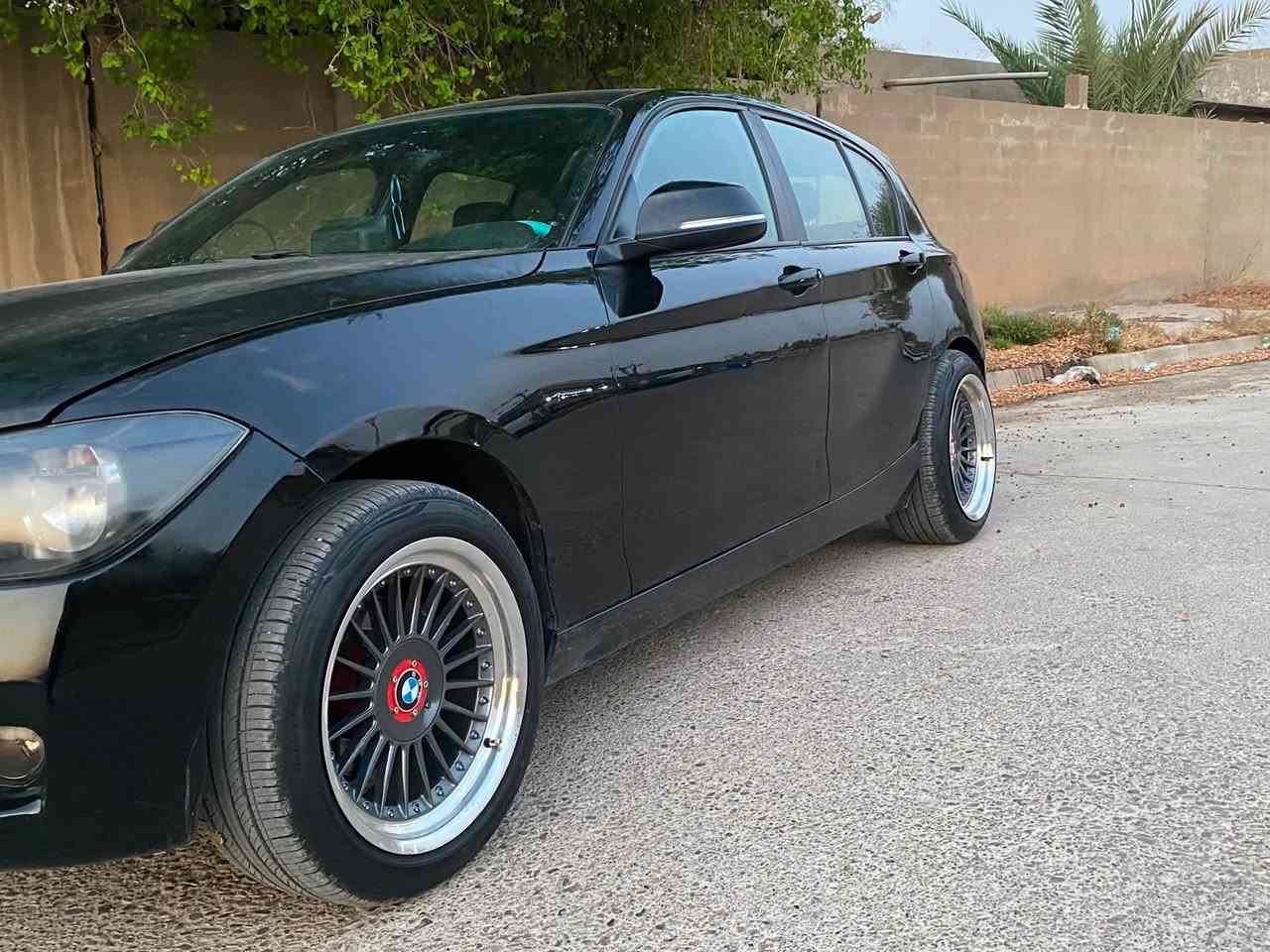 سلام عليكم 
BMW F20 116 
فول عدا سلايت سنوية جديد 
حداديه و تايرات وباتري جديد 
السعر 80 ورقه $ 
للاستفسار ***********
