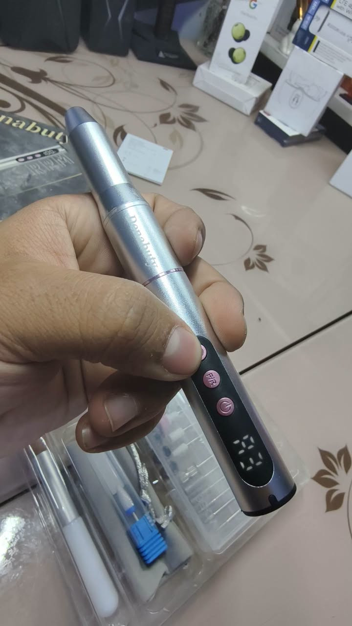 جديد لوك فرطونة ب7شحن

نص مكتوب في الصور:
- vivo X200 Pro | ZEISS
- ٢٣:٠٠ ٢٠٢٦/١٠/٠٢