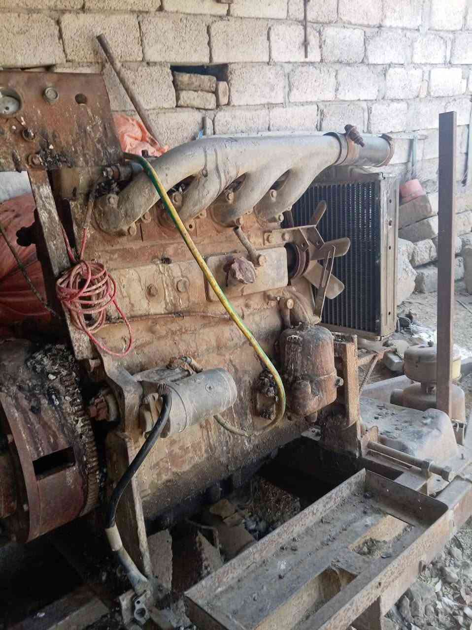 محرك عنتر للبيع المحرك جان شغال ونترك بي شاصي وجرار سعرو 750 ألف وبي مجال تصل على صاحب ***********
