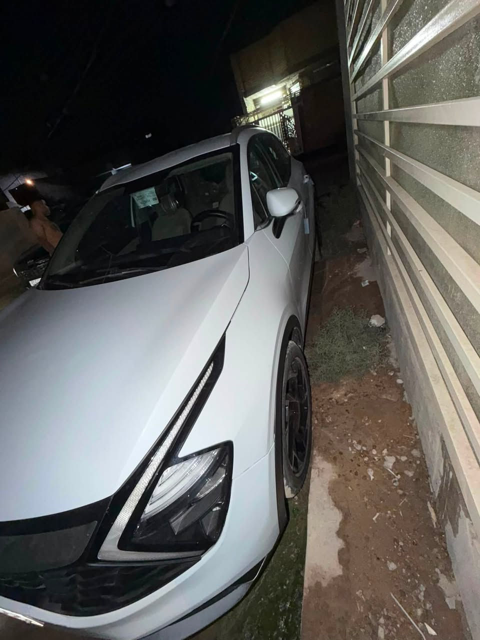 موديل 23كفاله عامه السياره ماشيه60,000الف  السياره كامله من كلشي بوضعيه الشركه بعده بجيسه  السعر193 مجال بسيط التواصل ***********
