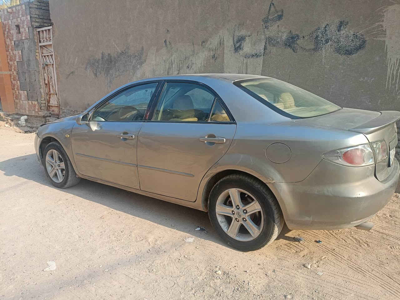السلام عليكم 
 مازدا 6 رصاصي موديل 2006 محور كورلا
1800 بيكاتشو 
للبيع ... السعر 35 وبيها مجال 
للتواصل 
*********** اتصال 
*********** واتس اب 
او التواصل عبر الماسنجر
