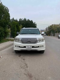 السعر 280 وبيها مجال ماشيه 185 ستينية فول مواصفات 2011  رقم بغداد الجد...
