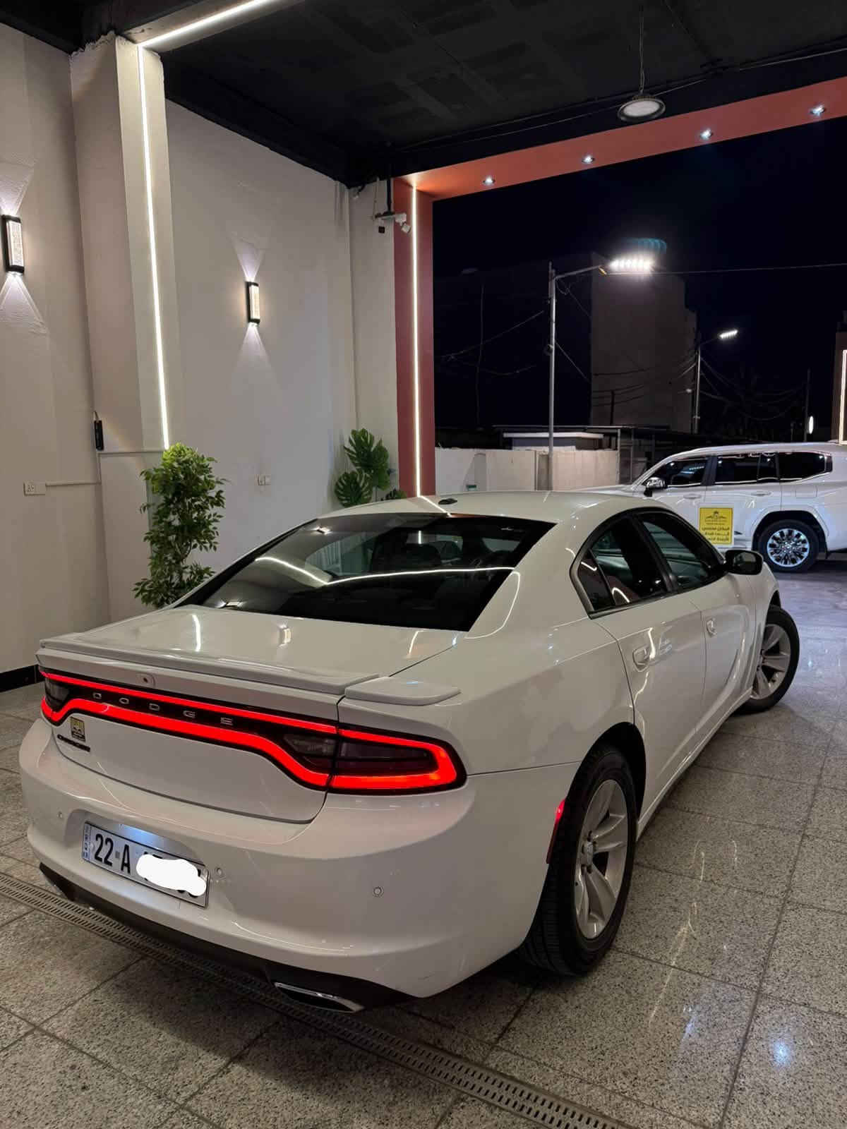 السلام عليكم جارجر مديل 2018 اصل وارد كندي 🇨🇦  عداد سرعه 260 طابه كفاله عامه من كلشي بل عراق صار بيه بارد بسيط وتكحيل كارت مكينه وكير وحداديه وكسل وتبريد مكفولات مكينه 3600 تويل ماشيه 100 حقيقي سياره جديده بل كارتون وجاهزه مابيه اي نقص رقم ربيل تحويل مباشر سنويه 2028 تنتهي موصفات SXT مكاني بصره سعر 210 $
الهاتف ***********
