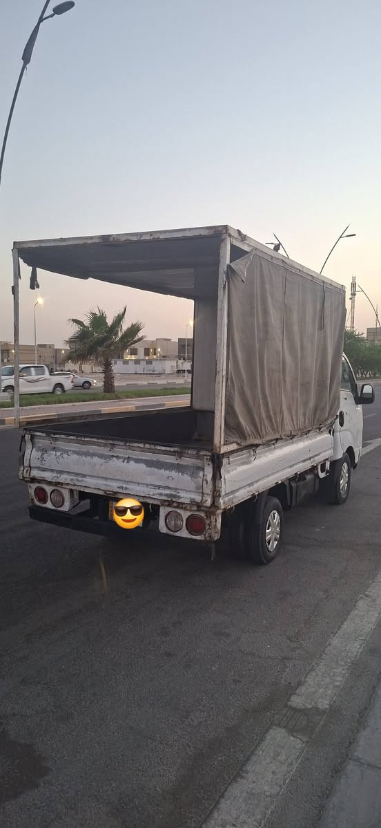 سلام عليكم كيه بنكو للبيع رقم البصره مشروع وطني تحويل مباشر سنويه جديده لغايه 2028مكينه وكيري كفاله حداديه جديده طخم تاير كهربائيات شغاله كله شاصي مكفوله السعر 60 المكان البصره رقم الهاتف ***********
