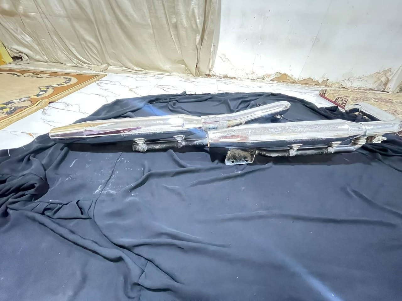 السلام عليكم اخوتي
اكزوز كارتون مال دفيدسون سبورت واهل خبرة يعرفون مال دفدسون شنو  واذا حاب تحور لدراجتك يرهم لشادو ولستد ثكيل الكزوز واصلي مختم

عمي مو مال بياع انا ولا شراي

لبيع قفل 150 لي يناسبة هاذا رقمي

***********
