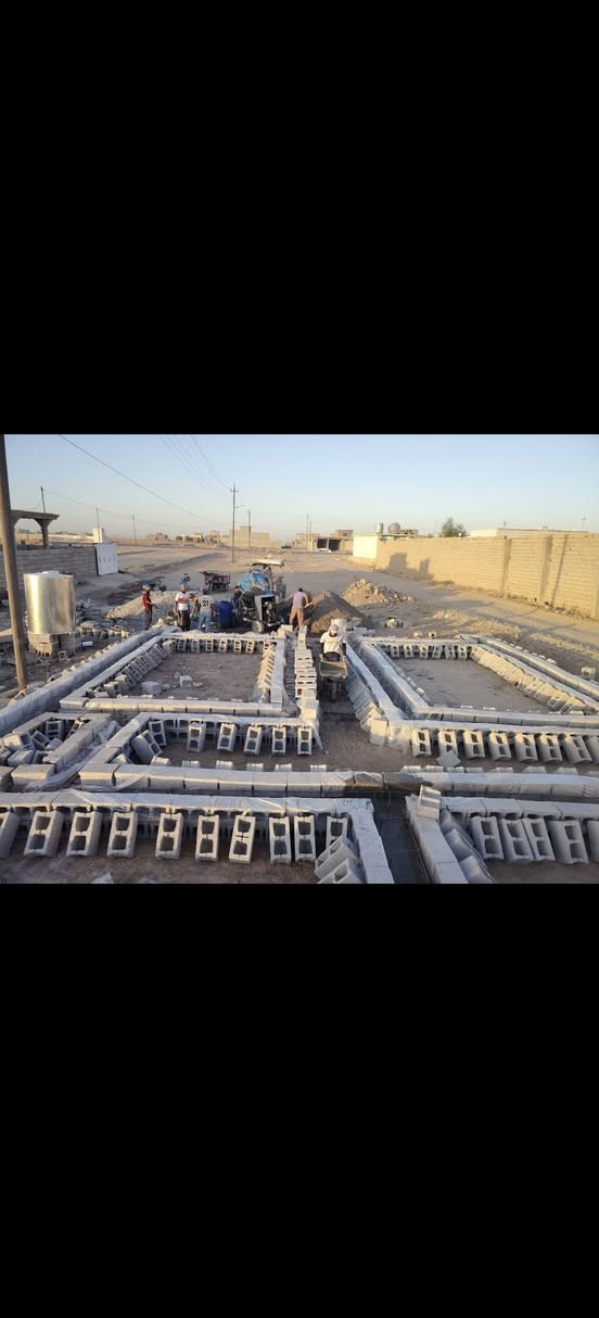 السلام عليكم اساس مدفون كامل  للبيع
مساحه القطعه 240
بقرية الفاروق جاي من السيطره 
قريبه على الشارع العام واصل مي وكهرباء، 
السعر او استفسار اكثر.. 
اتصل ***********
