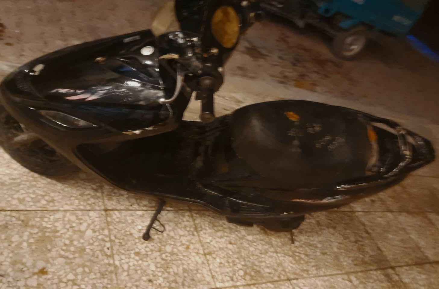 ماكس لبيع شغاله
مكاني بغداد الشعله
السعر ٢٢٥ وبيهه مجال 
فقط باتري  كهربايات شغاله 
***********

