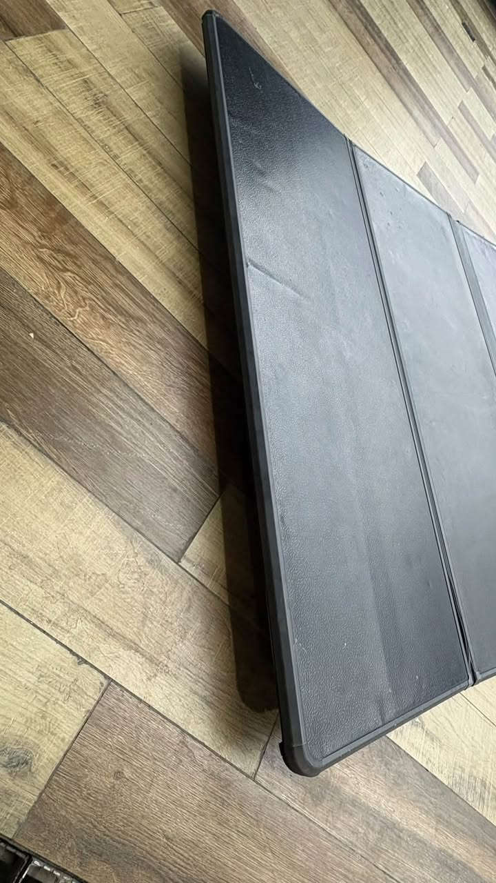 سلام عليكم شباب
من رخصة الادمن عندي تسكيره ( غلاف بدي قصير ) 
جمسي سيرا و سلفرادو و رام و فورد f150 يرهم شرط بدي قصير مستخدمه وبيها قطعه طارت وسويتها نضيفه كلش 
سعرها ٣٠٠ الف
عنواني بغداد الكراده ***********
