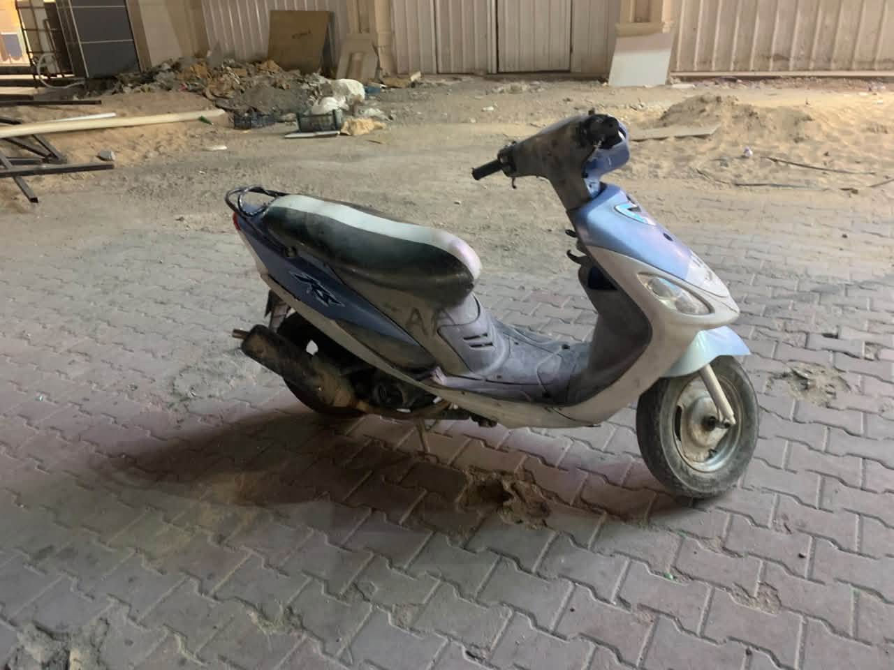 سلام عليكم دراجه ماكس قجمه دراجه حلوه ٥٥ نهضه ومعدل كزوز صجمي دراجه حلوه كله شغاله فقط بيه صوت اكسن 
سعر 500 وبيها مجال للشراي رقمي *********** مكاني البصره الجبيله

