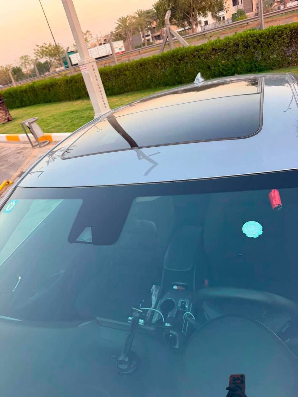 :
🚘 ماليبو LT 2024
✅رقم بغداد ترقيم جديد 
بأسمي 
🇺🇸 وارد أمريكي
🔹 حادث بسيط جداً
🔹 بدون أي دواخل
🔹 الضرر فقط بمقدمة البنيد 
الي يريد الضرر يراسلني ادزله فديو 
والشاصي هم موجود 

✨ المواصفات:
• بانوراما 🌤️
• بصمة أبواب وتشغيل
• كشنات كهرباء مع تدفئة
• شاشة + Apple CarPlay
• حساسات
• كاميرا خلفية
• رادار

🔥 السيارة كلش جديدة ونظيفة
📍 ماشية 40 ألف كم فقط
🛞 تخم تاير جديد شادلها
✅ بدون أي نقص
✅ كلشي بحالة الوكالة

📍 الموقع: بغداد – الكرخ
📞 للاستفسار: ***********
السعر 138 وبيها مجال بسيط
