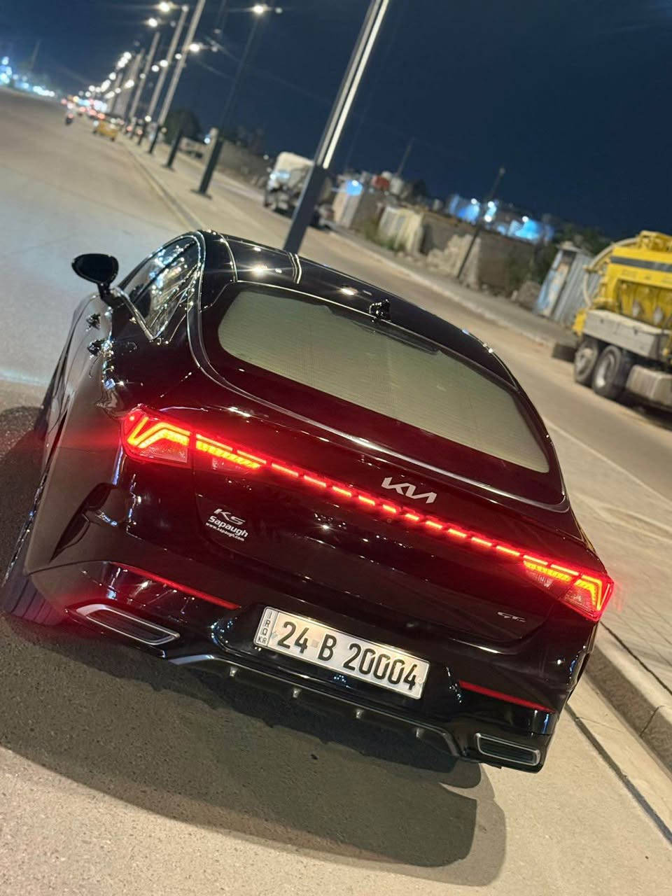 السلام عليكم
للبيع K5 GT امريكي موديل 2022فول مواصفات 1/1
رقم مميز 
محرك 2500T تربو 293حصان كير  8 نمر دبل كلج dct
اعلى فئة بالكي فايف من حيث المحرك والمواصفات 
السياره ماشيه 75k
بانوراما بصمه وتشغيل عن بعد
حساسات امامي خلفي
سستم صوت Bose
كشن سايق وضعيتين خزن 
مري كهرباء + قلاب عند الرجوع
شاحن وايرلس 
هاند بريك كهرباء +اوتو هولد
رادارات ٣٦٠ درجه توقف ذاتي امامي خلفي قياده ذاتيه 
اربع وضعيات قياده
 حادثها امامي بنيد مبدل نفس ليبر الشركة 
مكان السياره بصرة نواب الضباط
السعر 168 وبيه مجال 
*********** البصرة, العراق
