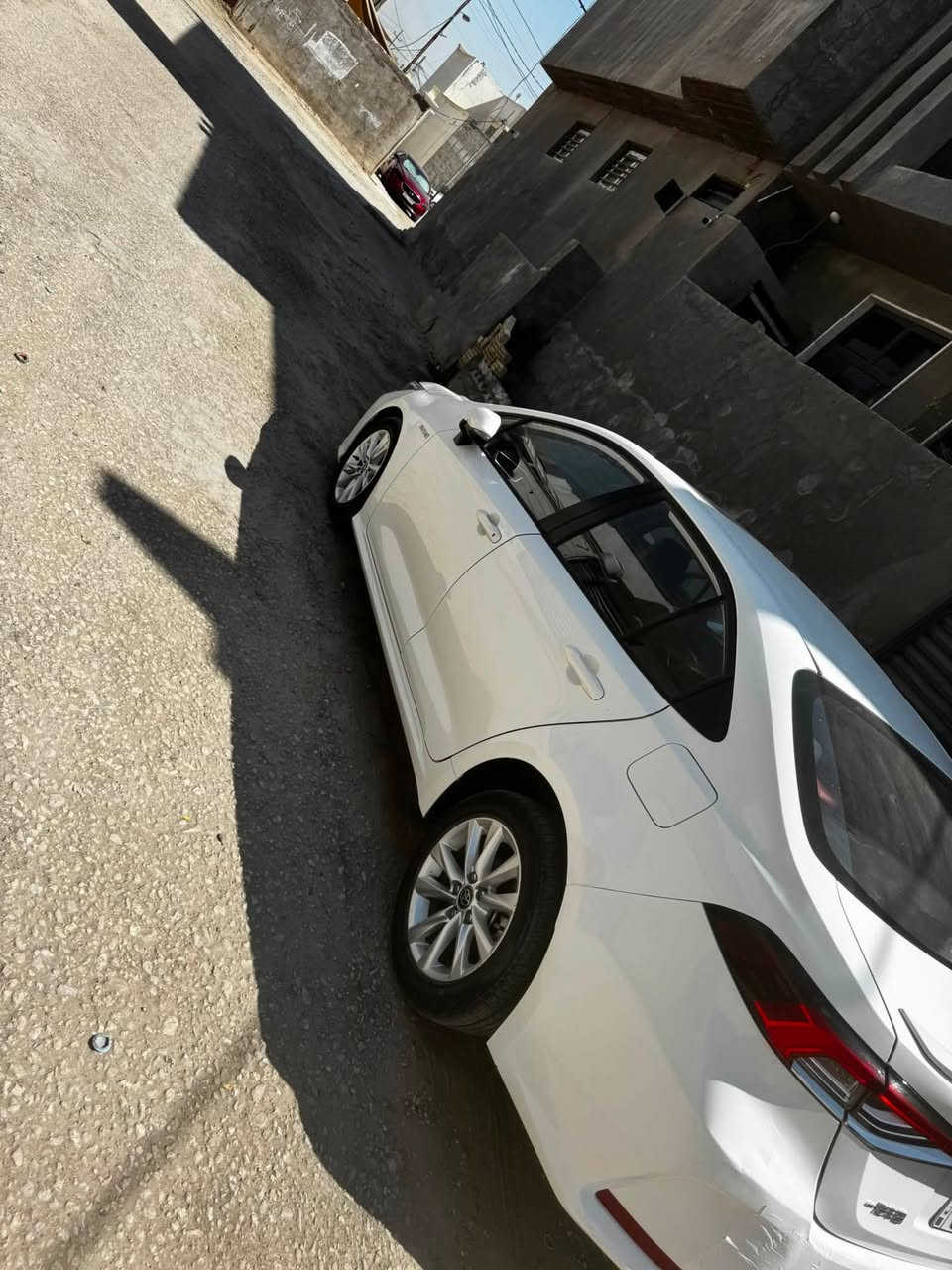 السلام عليكم
كورلا هايبرد للبيع
موديل 24 خليجي
فول موصفات 
كشن كهرباء داخل جلد احمر
رقم بغداد
السعر 140 بيها مجال
***********
