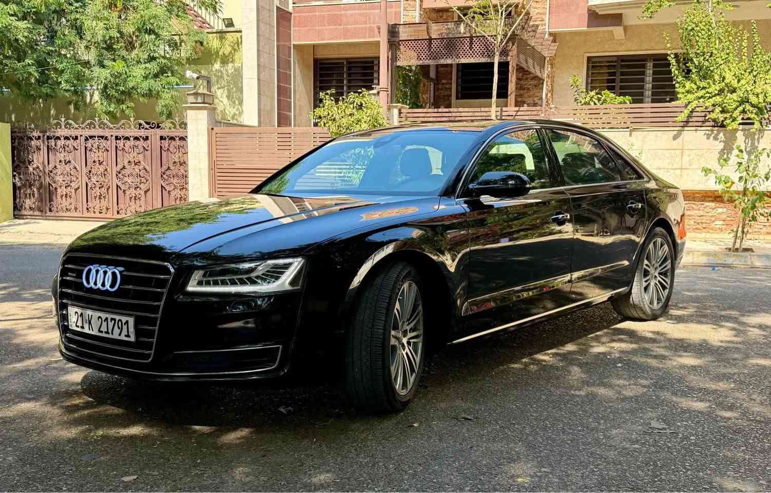AUDI A8 L VIP 2016 الباخرة 
محرك 3.0 SUPERCHARGER 🚀
الگير 8 نمر  نظام الدفع رباعي Quattro 
نظام توقف تلقائي و قيادة شبه ذاتية 
تحكم ستيرين كهربائي 
كشنات الأمامية والخلفية تدفئة تبريد كهربائي وتحرك 14 وضعية 
تبريد مركزي وتحكمات منفصلة خلفية و أمامية
3 بردات بلادية كهربائية انارة محيطية بالقمارة
باب طويل LONG
لايتات ماتركس وليد خلفي و أمامي 
مواصفات فول الفول يطول اذا تنذكر وحدة وحدة
الضرر :- صبغ 5 قطع رش بدون تكم بدون دواخل بدون ايرباكات تماماً ( محرك گير أكسل كهربائيات بشرط بدون اي نواقص ) طخم صدر 70‎%‎ 
هزة و براد وسنوية جديدة سيارة بأسمي شرط التحويل و الوكالة  مكان السيارة كركوك 
-***********-  السعر 145 وقابل للتفاوض بما يرضى الله كركوك, العراق
