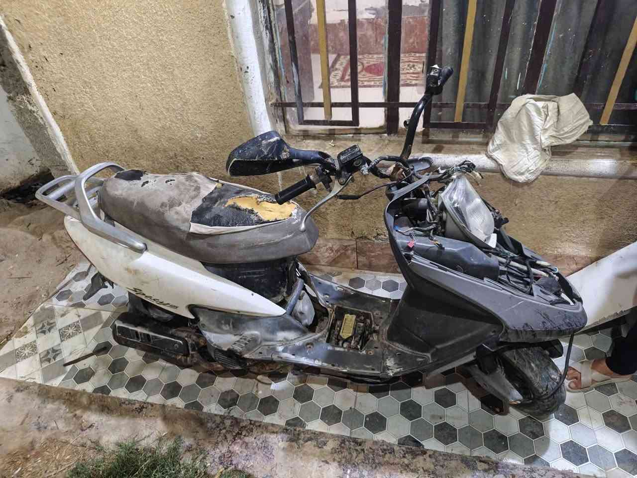 دراجة لبيع مكانه كايمة سعر ١٥٠ وبيه مجال اتصل
***********
