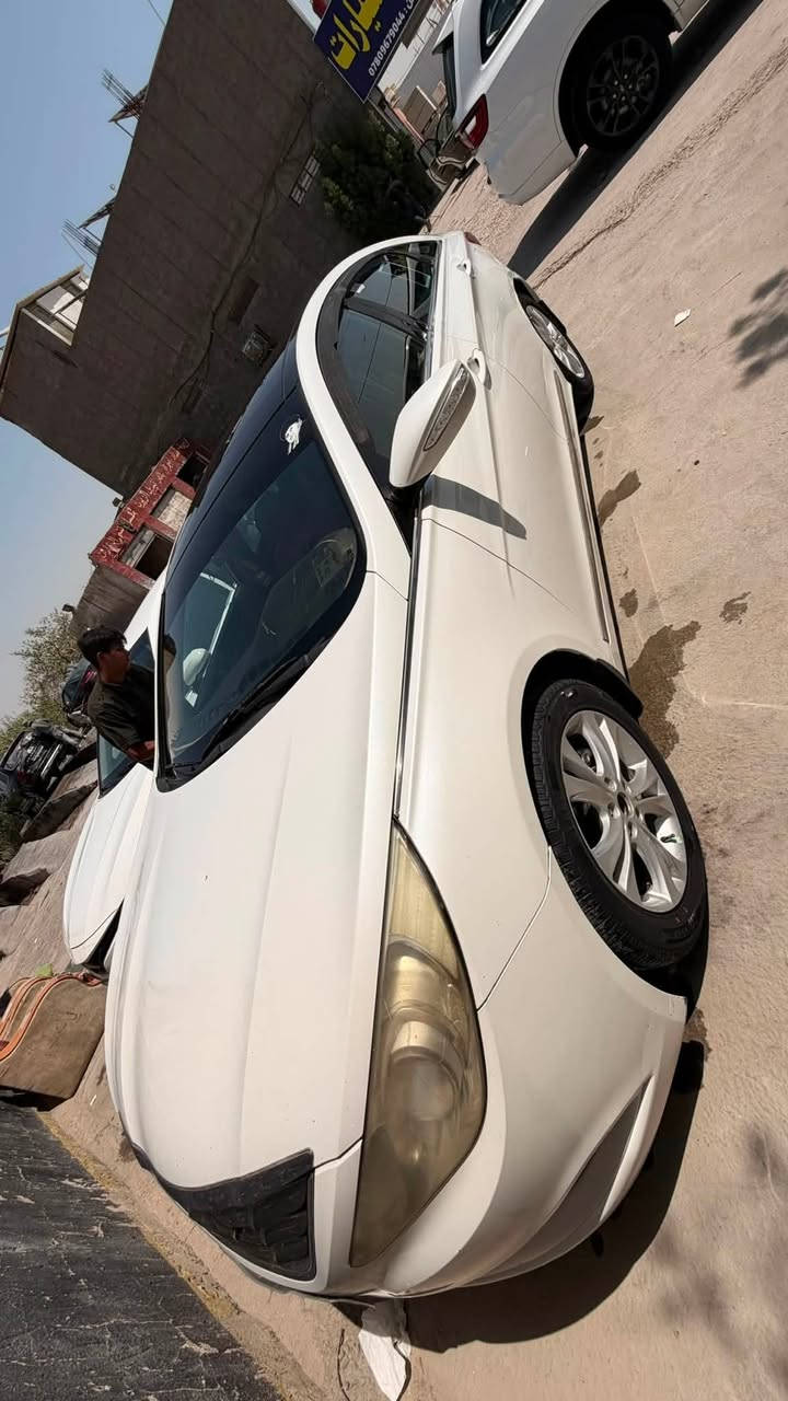 سوناتا2011 خليجي
رقم سليمانيه جديد 
تريد تحويل تريد وكاله  
محرك وكير مكفول
محرك 2400دوش بلاد مامفتوح
داخل بيجي
ويل كب 17
إشارة بالمرايه
حساسات خلفي
سيارة جديدة وجاهزة
منظومة تبريد جديدة 
تخم تاير جديد 
حداديه امامي وخلفي جديد 
السياره مكفوله كفاله عامه ماعدا بارد بالهلال الخلفي مال الجاملغ ومبين بالصور 

السـعـر 117 وبيها مجال بسيط 
مكاني: بابل الحمزه الغربي  
***********
