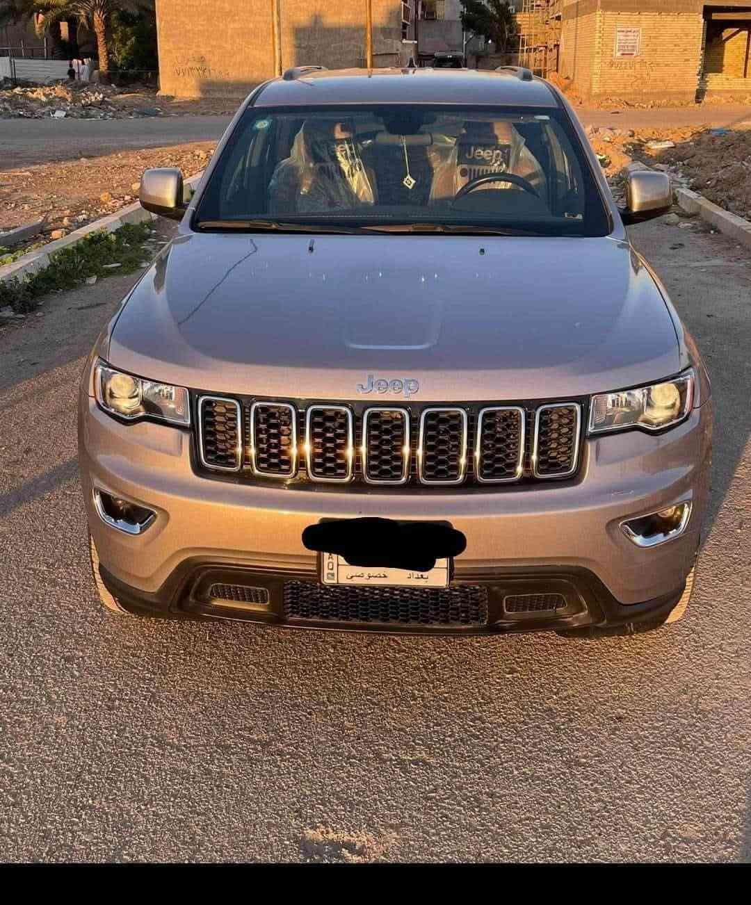 جيب 2021  وارد امريكي كلين سيارة كاملة مكملة مابيها اي نقص والشراي يتواصل ***********
