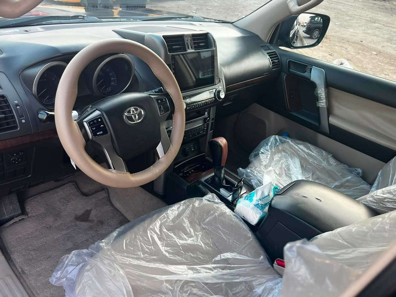 برادو موديل 12 6سلندر فول مواصفات مكفوله عده الدعاميه رش فقط  سياره ترايهه حلو  تريد وكاله تريد تحويل  السعر  235 وبيه مجال اتصال *********** اسيا ***********
