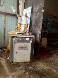كاويه في بيسي هيه والكمبريسر عنوان بغداد 07885506250
