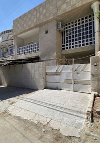 منزل   للبيع في منطقة الري مقابل الشرطة الرابعه مساحته  150م  غرفة رئي...