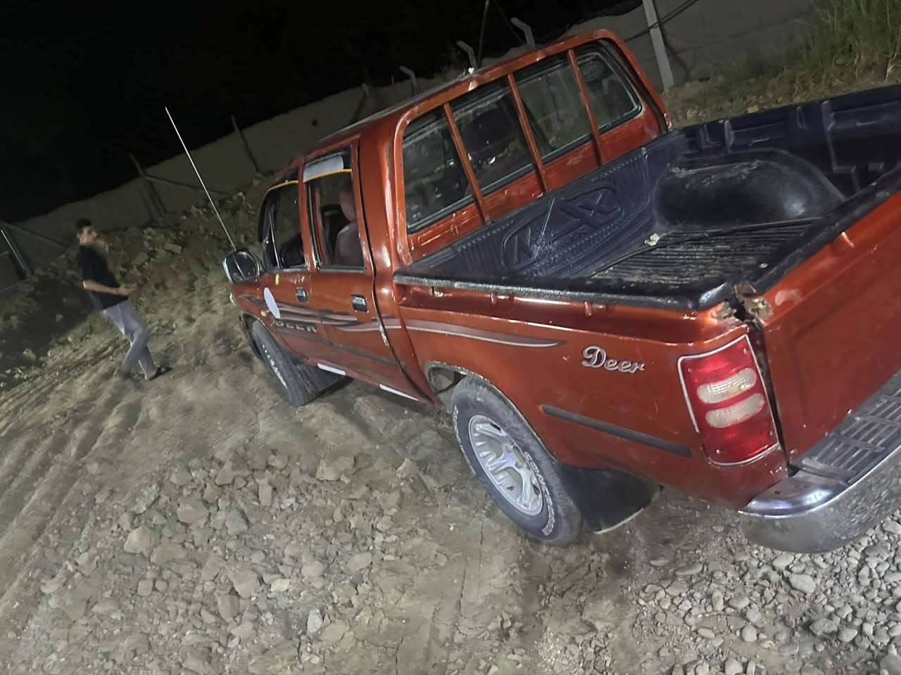 السلام عليكم بيكم دير موديل 2007 السياره حلوه جاهزه وخير من الله كير محرك اكسل جديد سياره مابيهه نقص سنويه جديده رقم بغداد انكليزي مكاني بغداد / ***********
