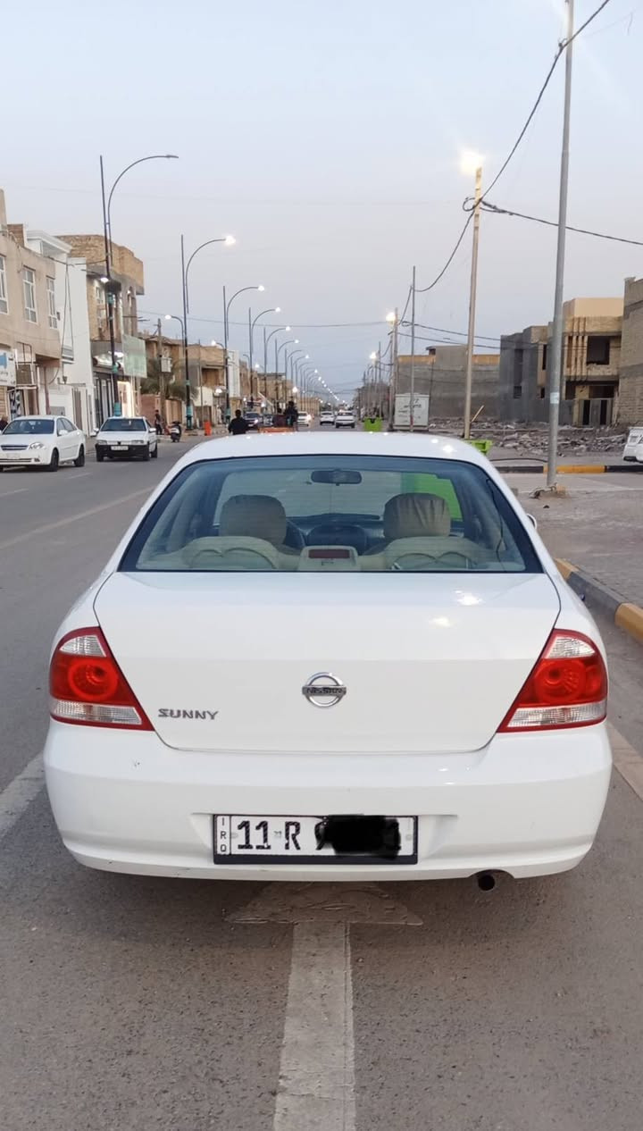 نيسان سني كوري موديل 2013 رقم بغداد انكليزي بسمي مكفولة بيها بارد بالجاملغ الامامي اليمين وطخة بالدوسة السيارة جاهزة السعر خاص اتصال على الهاتف *********** مكاني كوت
