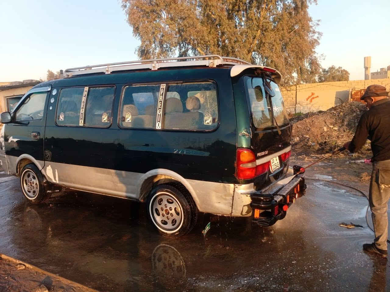 السلام عليكم كيا بريجو رقم صلاح الدين 
سنويه نهايه 2027 غرامات وهيئه مصفره بأسمي شرط التحويل سياره بدون صبغ معمره مكينه جديد قبل شهر ***********رقم الهاتف 
السعر 60$ وبيها مجال بسيط

