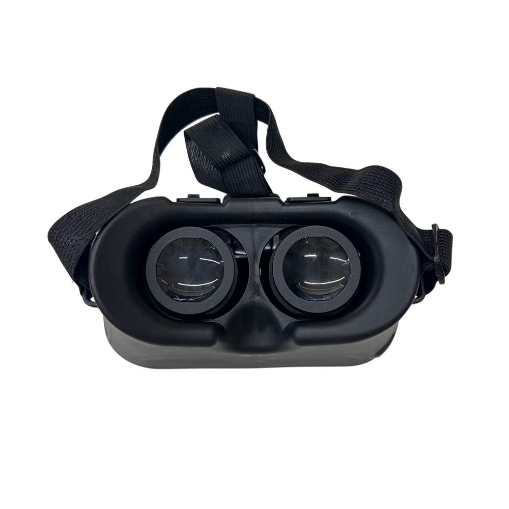 نظارة الواقع الافتراضي VR BOX للهواتف الذكية

• استمتع بمشاهدة محتوى الواقع الافتراضي 3D من هاتفك بطريقة ممتعة وعملية

• تدعم تشغيل تطبيقات وأفلام VR عبر الهاتف الذكي

• إمكانية تعديل مسافة العدسات (Eye-distance adjustment)

• إمكانية تعديل بؤرة النظر (Pupil adjustment)

• مزودة بفتحة جانبية لتوصيل السماعات أو كابل USB

• تحتوي على قاعدة تثبيت للهاتف داخل النظارة

• تصميم قابل للتثبيت على الرأس مع أحزمة مرنة للاستخدام المريح

• اسم المنتج: VR BOX
• النوع: Virtual Reality Glasses
• الاستخدام: مشاهدة محتوى VR و 3D عبر الهاتف
• يدعم: تطبيقات VR
• التحكم: تعديل العدسات والمسافة البؤرية
• التوصيل: منفذ جانبي للسماعات أو USB
شنو حالة النظارة بالضبط؟ جديدة لو مستخدمة، وإذا مستخدمة فبيها أي خدوش أو مشاكل؟: 
جديدة 