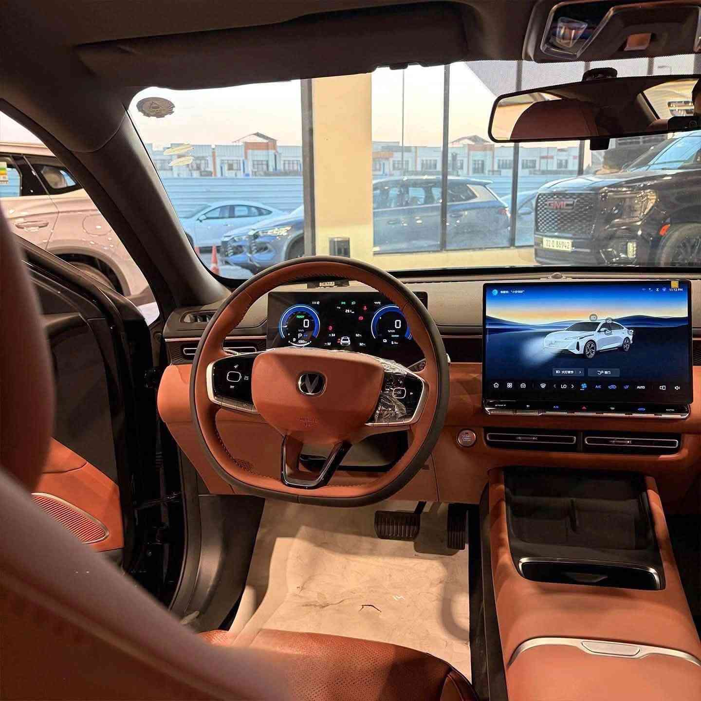 🚘 شانجان إيدو بلس | Eado Plus
⚡ Plug-in Hybrid | موديل 2026

✨ اقتصادية • عصرية • مواصفات مميزة

🔹 محرك بنزين 1500cc + Plug-in Hybrid
🔹 مدى كهربائي يصل إلى 145 كم 🔋
🔹 إمكانية القيادة على الطاقة الكهربائية وتقليل الاعتماد على البنزين
🔹 دعم الشحن السريع والبطيء
🔹 فتحة سقف 🌤️
🔹 گير تعليق
🔹 كرسي سائق كهربائي
🔹 مقاعد جلد فاخرة
🔹 كاميرا دوّارة 📷
🔹 مثبت سرعة
🔹 Auto Hold
***********☎️📞
