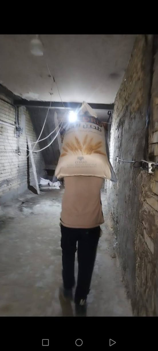 سلام عليكم اخوان كادر ابو يعكوب التصعيد كافت  المواد البناء نشتغل عل ضهر دخل بغداد تصل  ***********
