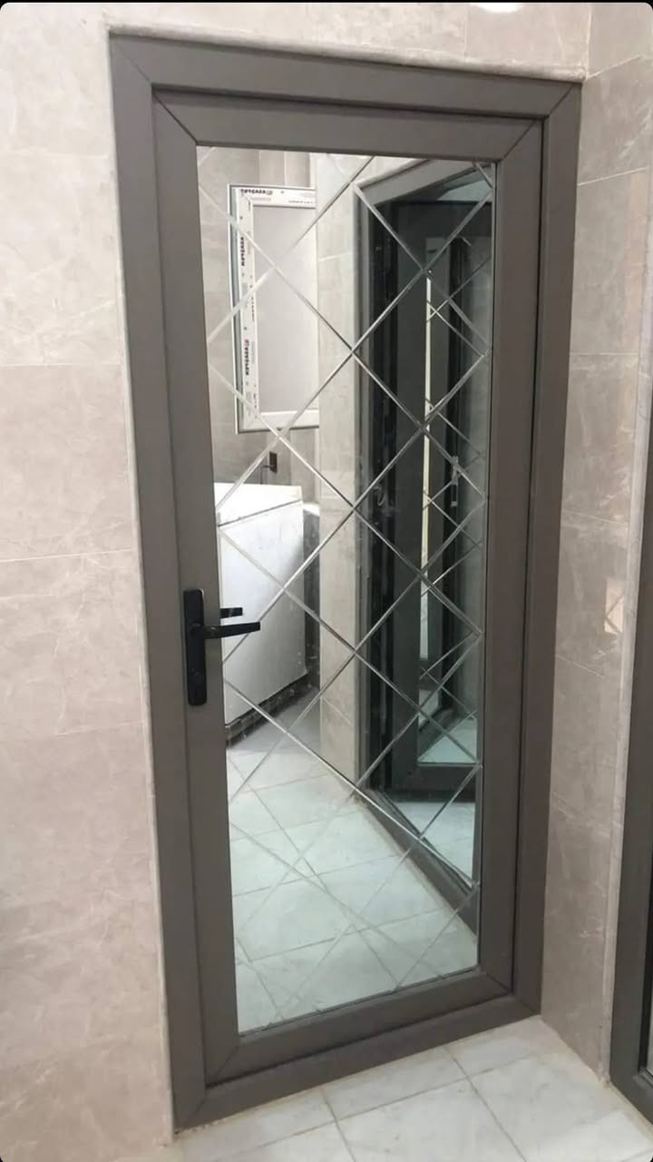 🏘️ بيتك يستحق الأفضل والأجمل 
اسعار تنافسية وخصم خاص لأصحاب البيوت الكبيرة 
حول بيتك ألى تحفه معمارية تجمع بين الأناقه المطلقه والعنايه  والمتانه مع تصاميمنا للألمنيوم وال BVC🚪🪟
لماذا تختارنا؟ ⚒️ وفرنا لكم أحدث التصاميم مع عزل تام للأتربه والصوت والمضهر العصري مودرن الفخم
الناصرية / الاسكان الصناعي 
للتواصل مراسلت الصفحه أو الاتصال على الأرقام التاليه
***********
