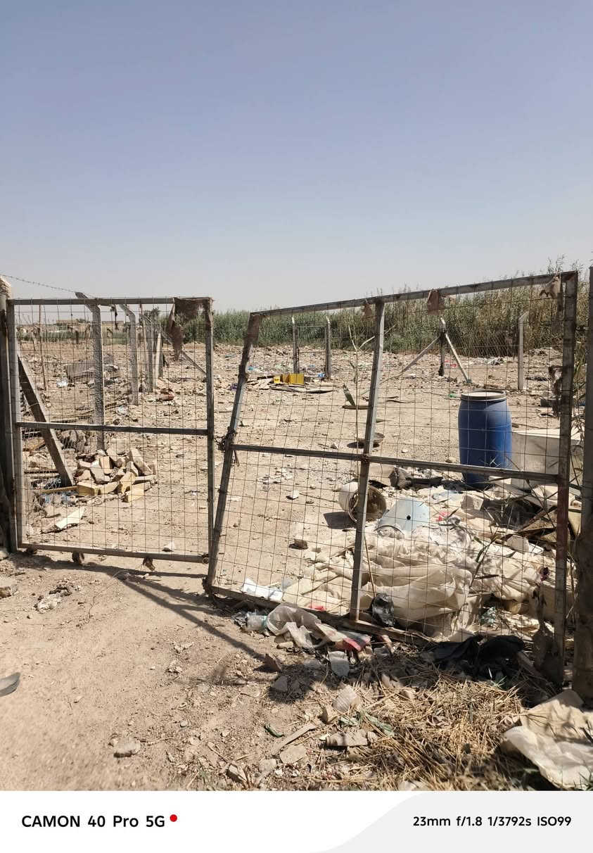 السلام عليكم جدار بي ار سي كامل نضيف هو والدنك مالاته صب 300 متر داير حبل سعره 500 الف اليريده يتصل على هذا الرقم ***********

نص مكتوب في الصور:
- CAMON 40 Pro 5G
- 23mm f/1.8 1/4376s ISO97
- CAMON 40 Pro 5G 23mm f/1.8 1/3670s ISO97
- 23mm f/1.8 1/3555s ISO99
- 23mm f/1.8 1/3792s ISO99