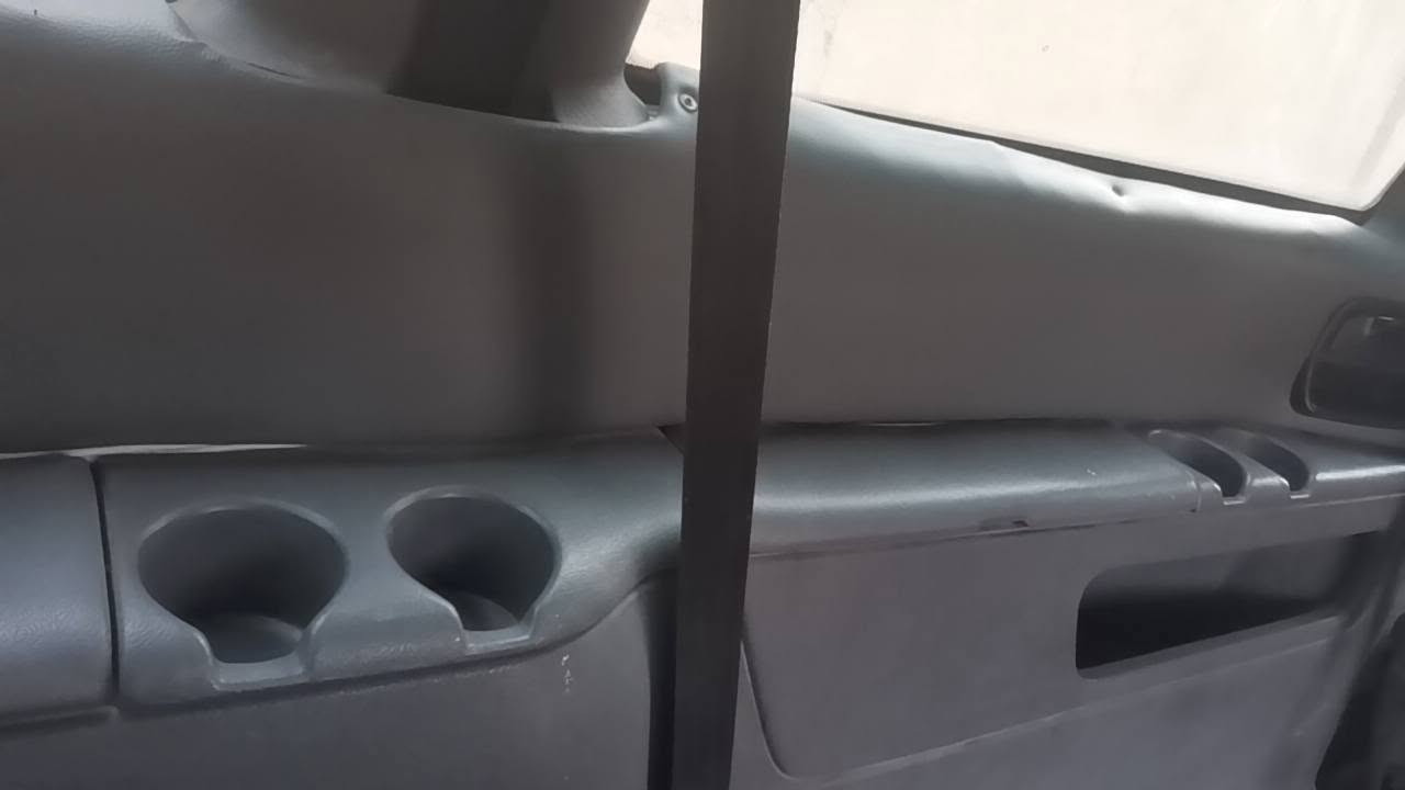 دوج بترا • ١٩٩٥ • محرك ٣٣٠٠