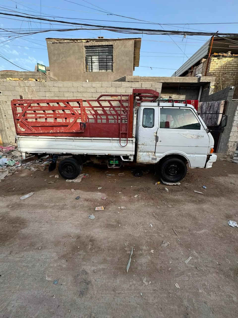 سلام عليكم كية حمل مديل 95 سيارة خير من الله كفالة كير ومحرك التانكي الكاز مال فحل 120 سبع جناكل تايرات نظاف سنوية جديدة رقم نكليزي مصفرة ما عليهة اي غرامة رقم سيارة بغداد سيارة بسمي تحويل مباشر ماكو تخير سبارة سعرهة 51 وبيهة مجال للشراي وتدلل مكان سيارة الستكشافات بل حبيبية رقم موجود واتساب ورصيد ول شراي بي خير ويدلل هاذ الرقم ***********
