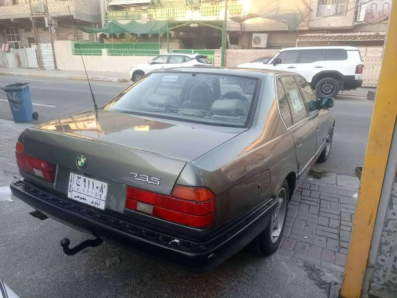 بي ام • 735 • نضيفه