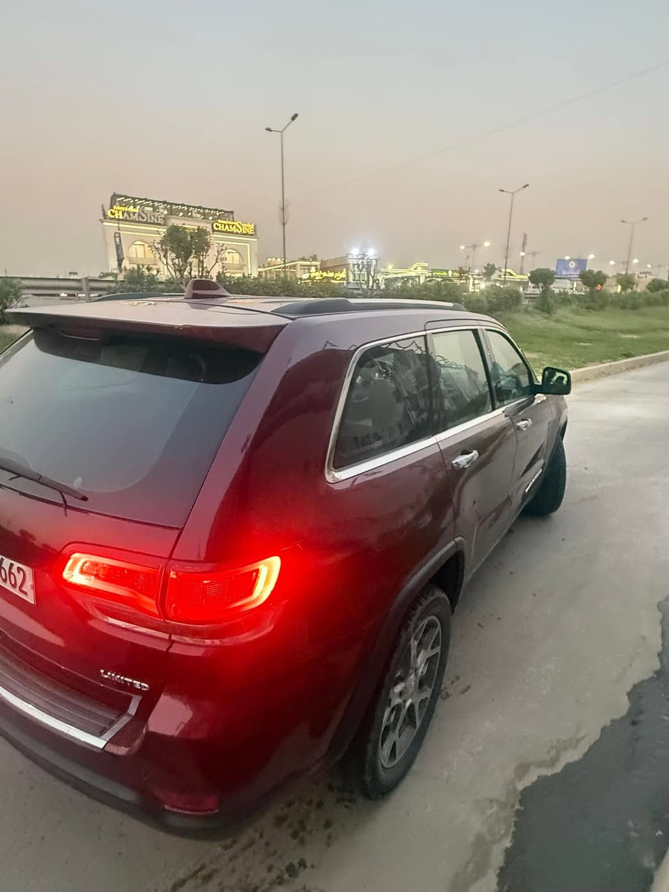السلام عليكم 
جيب لاريدو ٢٠١٧ خليجي دبل كود 
السيارة لمتد فول مواصفات مكفولة من الصبخ
السعر 255 وبيه مجال مكاني بغداد الدورة 
*********** بي واتس
