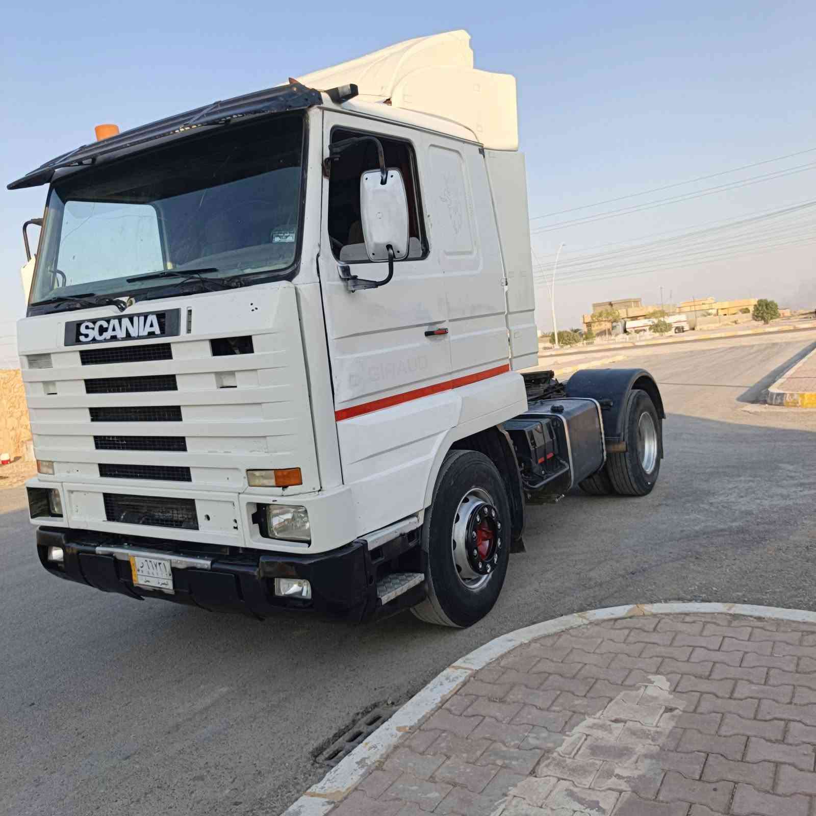 للبيع سكانيا 113 بم عادي محرك ستندر معمر جديد كير 4.4 مربوطه عربه جوانب متحركه سنويه لل 27 رقم بصره ألماني شرط التحويل سبرنك بلادي قماره نضيفه مكفوله دبل تانكي كاز الف لتر سياره جاهزه للشغل السعر 115 للاستفسار اتصل ***********
