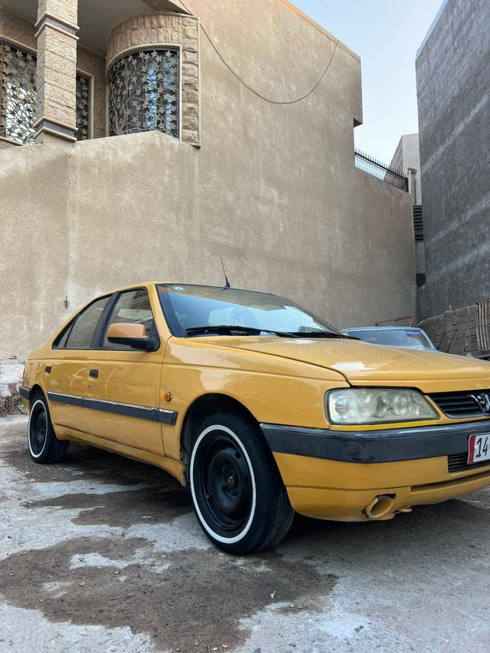 بيجو 405 مديل 2015 رقم بصره سنويه ورقم وهزه جدد شرط تحويل مصفره هيئه و غرامات كامله مكمله وجاهزه مكينه وكير كفاله حداده تخم تاير ابو الخط الابيض تبريد ثلج كفاله دوشمه و باتري جديد سياره جاهزه كفاله من الضربه و التبديل فقط بيها تلكيط مكانات خفيفات العنوان بصره السعر 35 هـ***********
