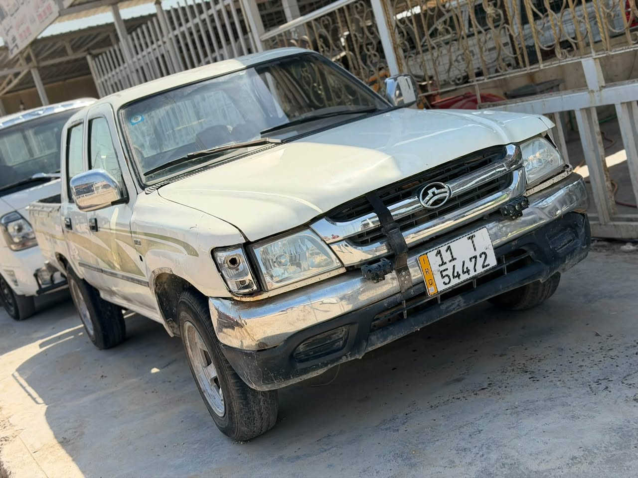 السلام عليكم للبيع او مراوس حسب القناعه

دير للبيع موديل 2006 رقم بغداد جديد هزه جديده

محرك مبدل قبل ١٠ ايام تبريد شغال جاهزه

سعررر البيع 39 وبيها مجال
 
هاتف ***********
