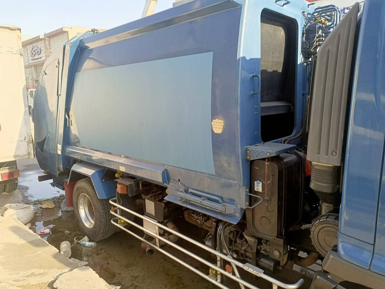 سلام عليكم 
كابسة شيطان 
موديل 2019
مكينة 5 سلندر  + 8.5 متر مكعب 
دخول جديد  
العنوان 📍
بغداد - معارض النهضة 
***********
